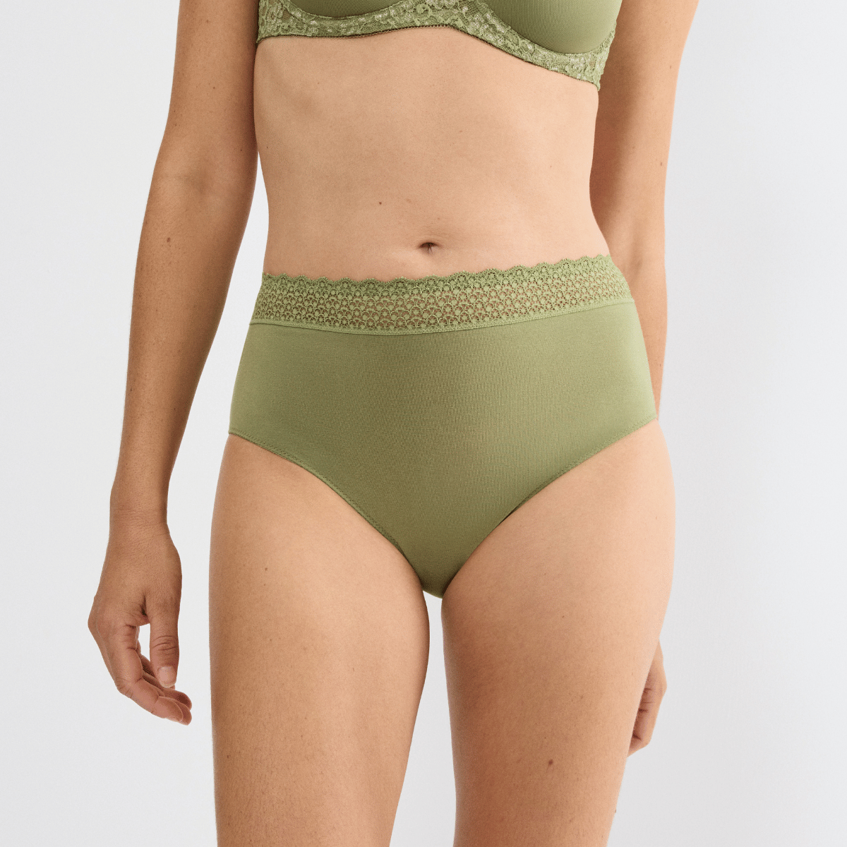 Triumph Feel Of Modal midi trusse, grøn - 10214399 - 7855 - Olive Gold