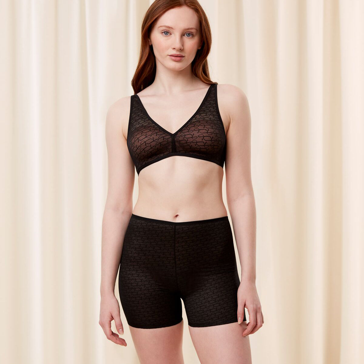 Triumph Signature Sheer - Black - 10215935-0004