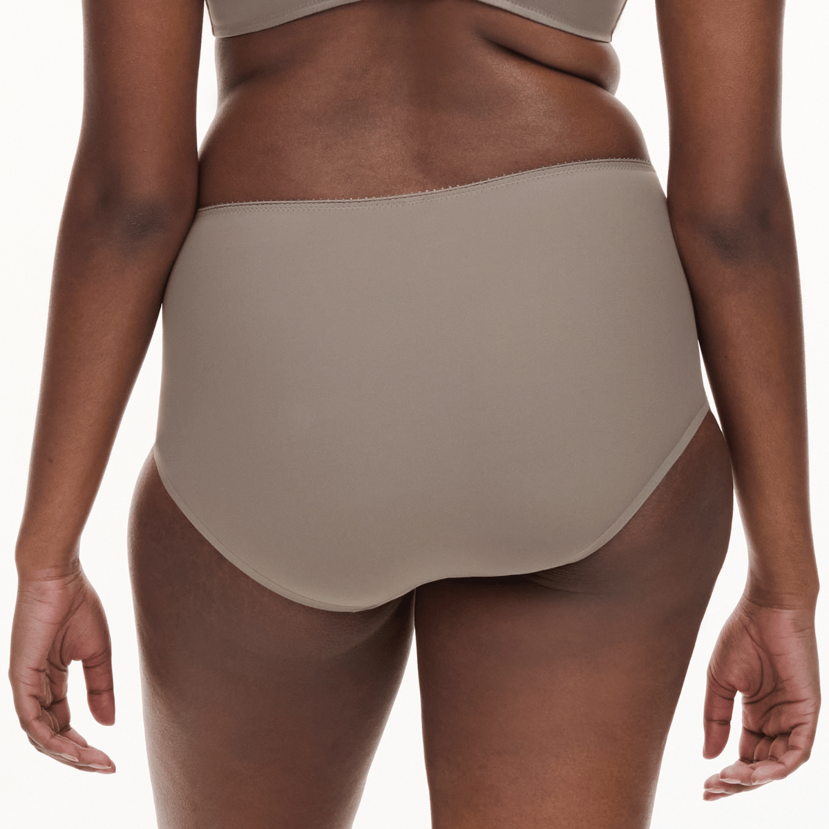Chantelle Intrigue maxi trusse, grå - C13WC6 - 05G - Safari Grey