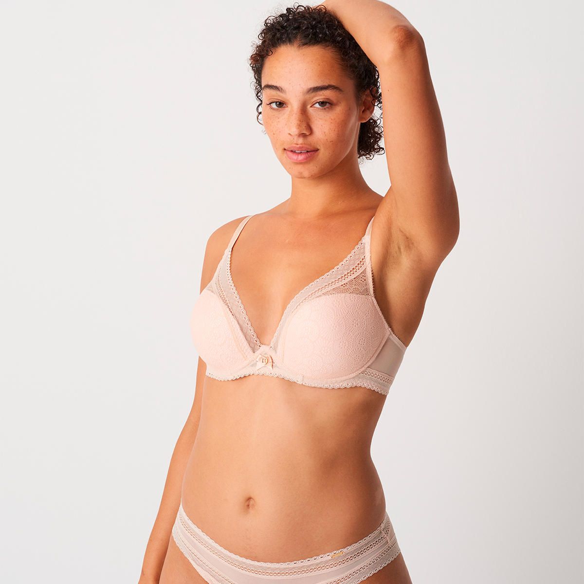 Chantelle Festivite - Golden Beige - C36820-01N