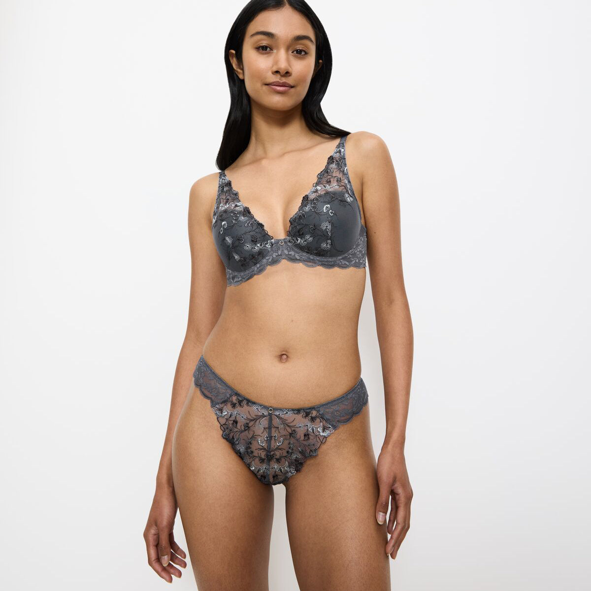 Triumph Sensual Spotlight Highleg Brazilian - Pebble Grey - 10219848-00DK