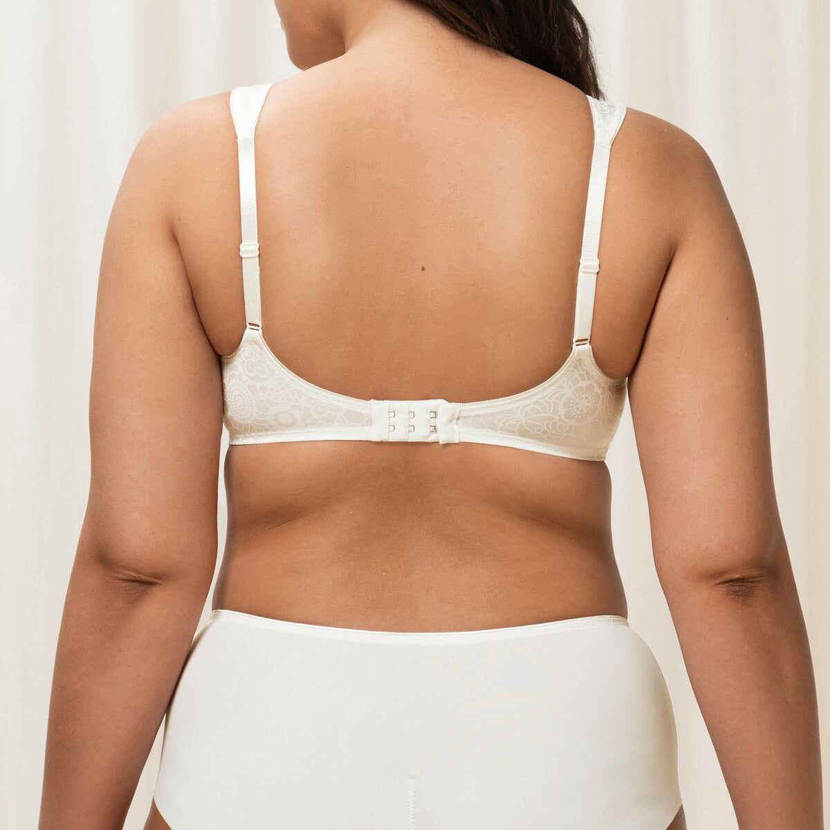 Triumph Lovely Minimizer W - Off White - 10166834-00GT