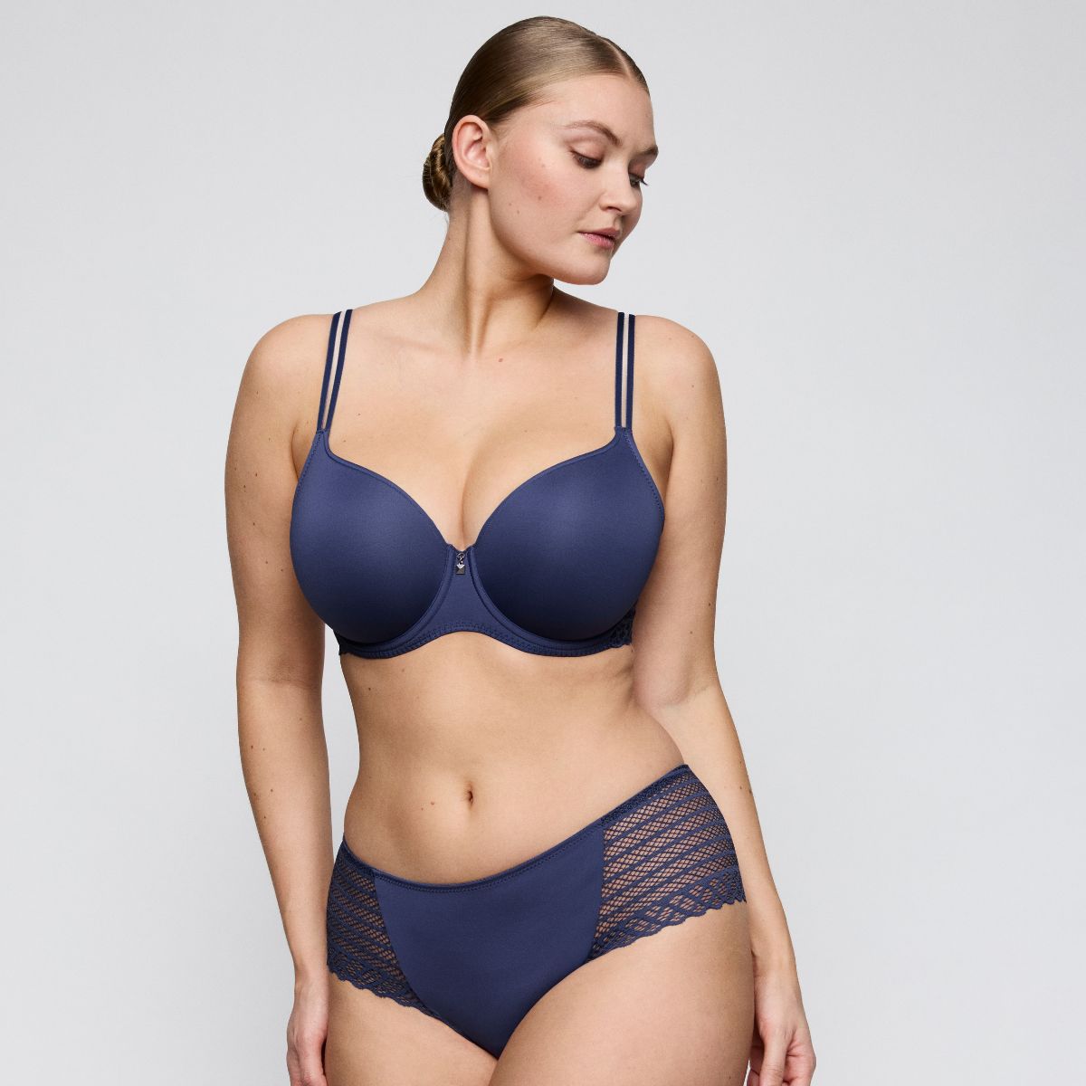 PrimaDonna Twist Side hjerteformet BH, blå - 0242570 - IDF - Indigofera