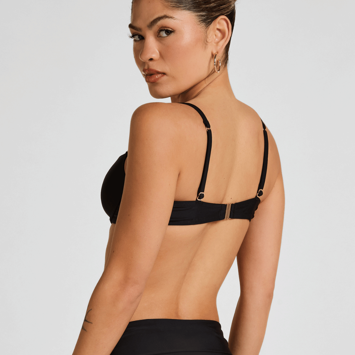 Hunkemöller Luxe bikini top med bøjle, sort - 305309 - CAVIAR - Caviar