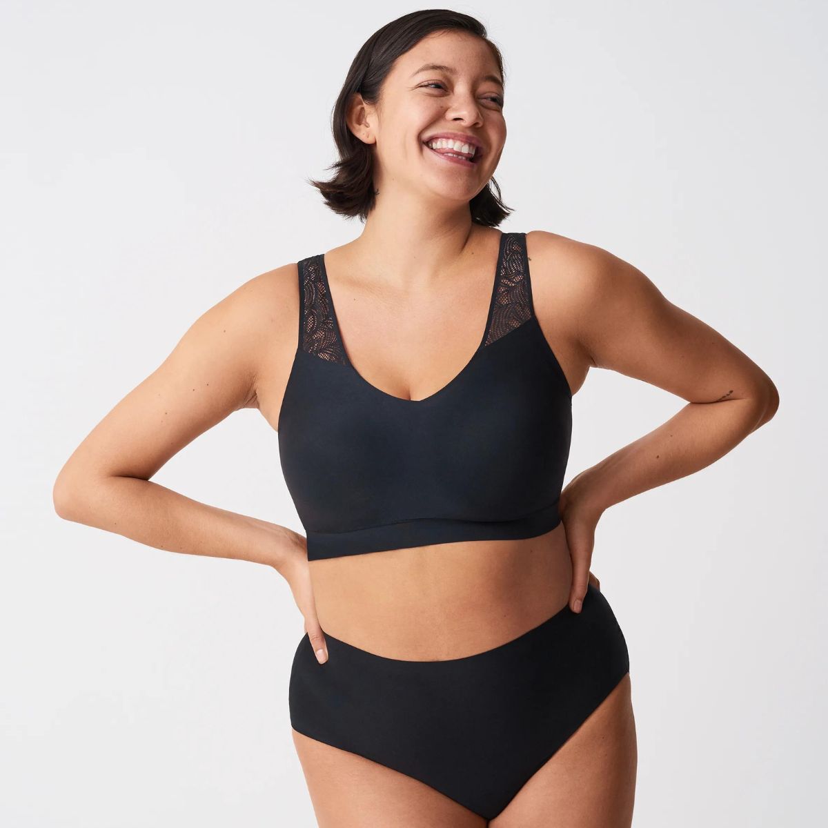 Chantelle SoftStretch Lace - Black - C11G10-011